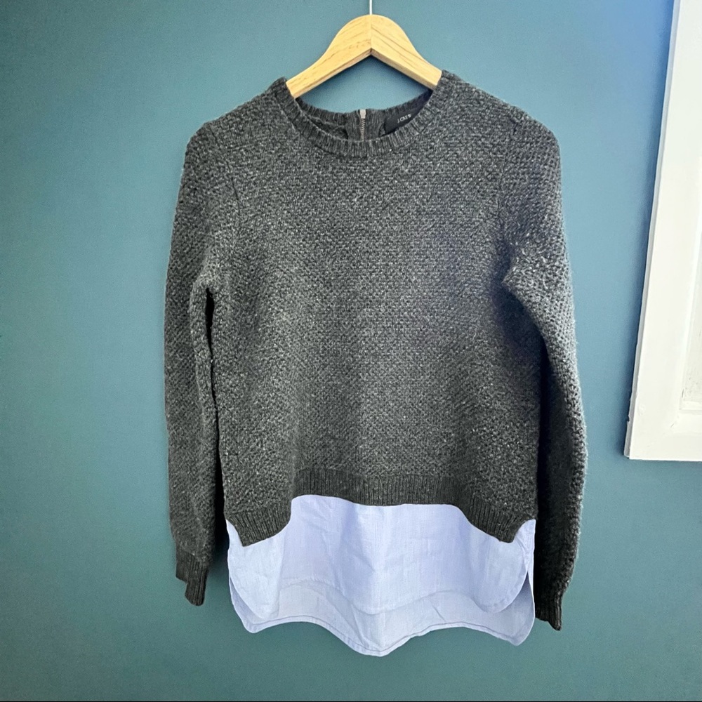 Crop sweater with undershirt